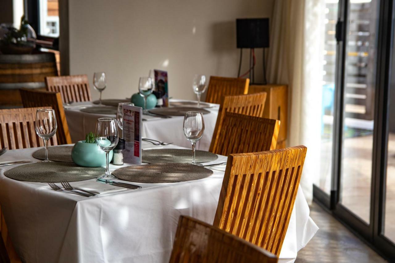 Windtown Lagoon Hotel Langebaan Bagian luar foto